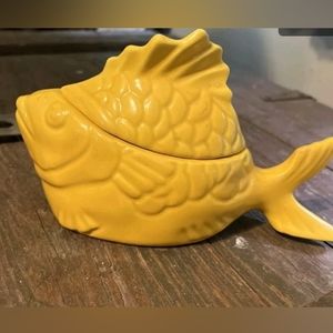VINTAGE 40s Bauer Ware Pottery. Chicken of the Sea!